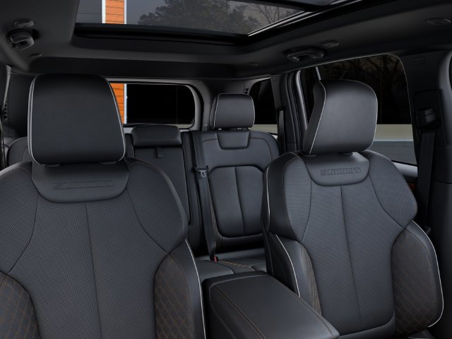 New 2026 Jeep Grand Cherokee Summit AWD/4WD image 26