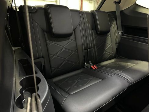 Used 2025 Volkswagen Atlas SE image 59