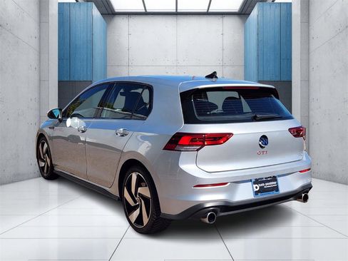 Used 2022 Volkswagen GTI SE image 31