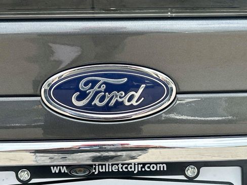 Used 2017 Ford Fusion Titanium FWD image 12