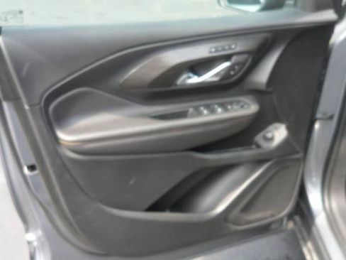 Used 2021 GMC Terrain SLT FWD image 18