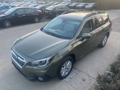 Used 2019 Subaru Outback 2.5i Premium AWD/4WD image 4