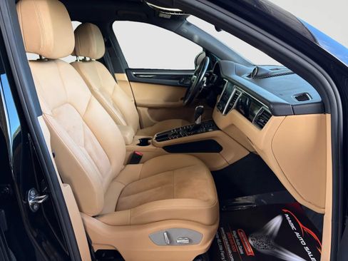 Used 2018 Porsche Macan Sport Edition AWD/4WD image 20