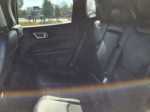 Used 2025 Jeep Compass Trailhawk w/ Trailer Tow Group image 17