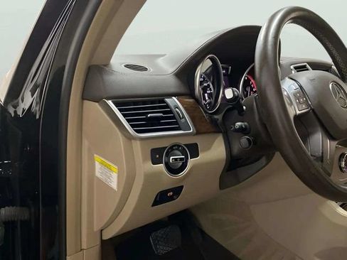 Used 2013 Mercedes-Benz GL 450 4MATIC image 17