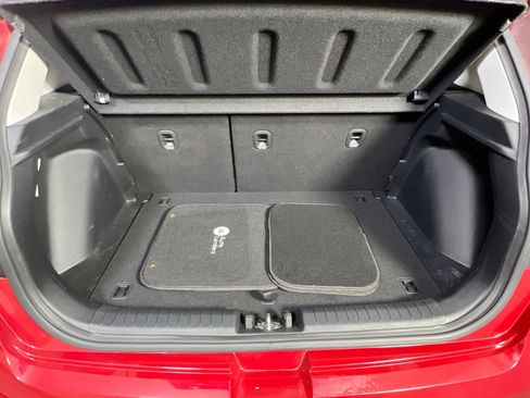 Used 2022 Hyundai Venue SEL image 24