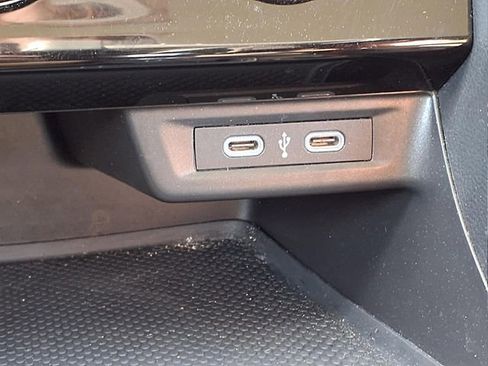 Used 2024 Volkswagen Jetta SE image 17