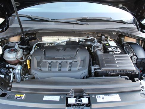 Used 2019 Volkswagen Tiguan S w/ Driver Assistance Package FWD image 31