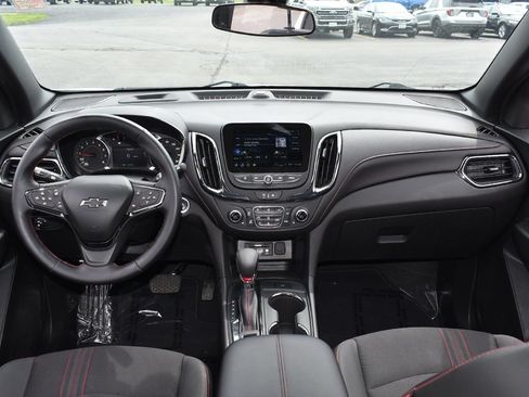 Used 2024 Chevrolet Equinox RS AWD/4WD image 4