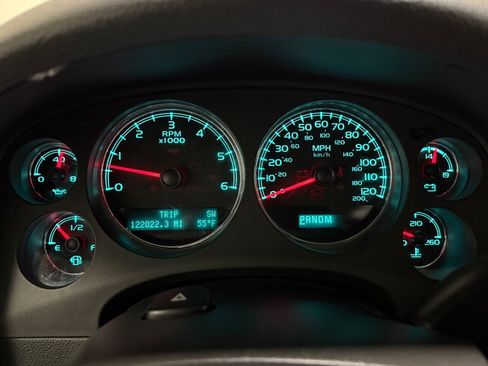 Used 2011 Chevrolet Avalanche LTZ image 13