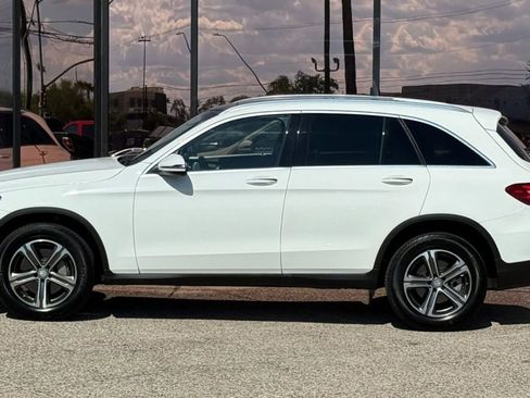 Used 2016 Mercedes-Benz GLC 300 4MATIC image 5
