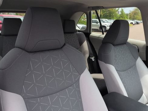 Used 2024 Toyota RAV4 XLE w/ Convenience Package FWD image 7