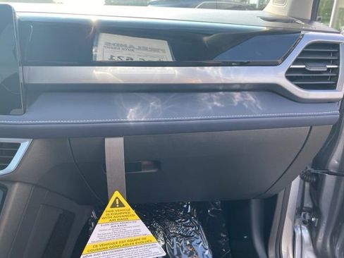 New 2025 Volkswagen Taos SEL image 42