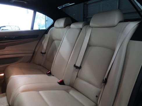 Used 2015 BMW 740i RWD image 34