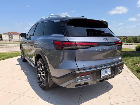 Used 2023 INFINITI QX60 Sensory w/ Vision Package AWD/4WD image 7