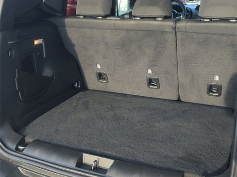 Used 2023 Jeep Renegade Latitude w/ Sun/Sound Group image 23