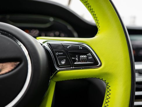 Used 2024 Bentley Flying Spur S V8 image 9