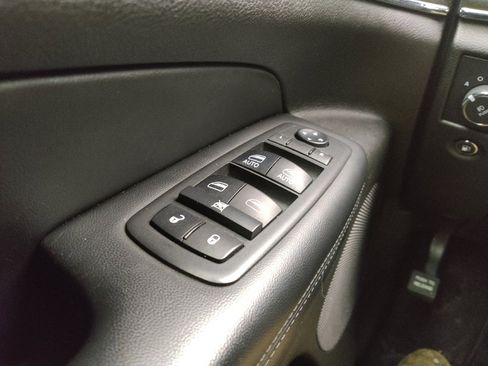 Used 2018 Jeep Grand Cherokee Limited image 27