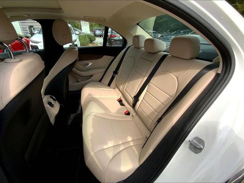 Used 2021 Mercedes-Benz C 300 4MATIC Sedan image 21