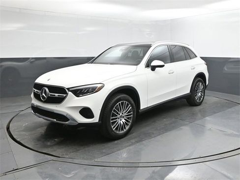 New 2026 Mercedes-Benz GLC 300 image 1