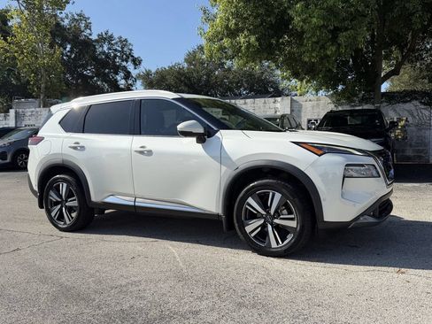 Used 2022 Nissan Rogue SL AWD/4WD image 2
