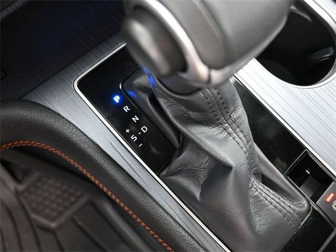 Used 2022 Toyota Sienna XSE image 28