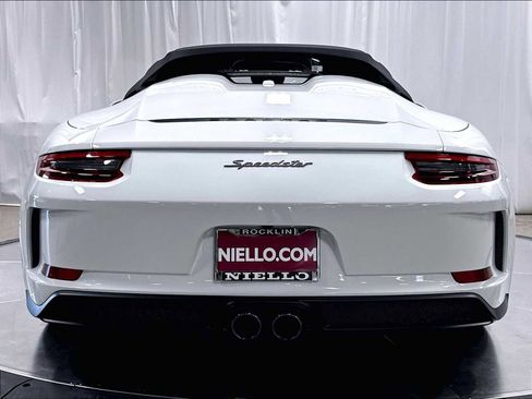 Used 2019 Porsche 911 Speedster RWD image 8