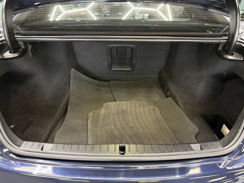 Used 2019 BMW 740i w/ M Sport Package RWD image 43