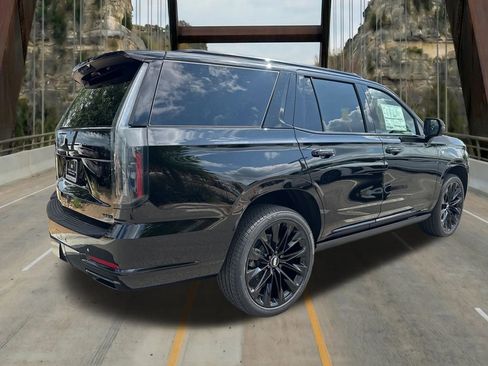 New 2026 Cadillac Escalade Platinum Sport w/ LPO, ONYX Package AWD/4WD image 10