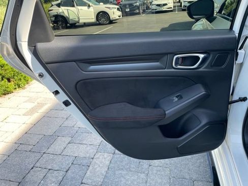 Used 2025 Honda Civic Type R image 19