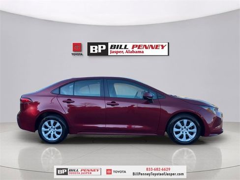 Used 2023 Toyota Corolla LE image 6