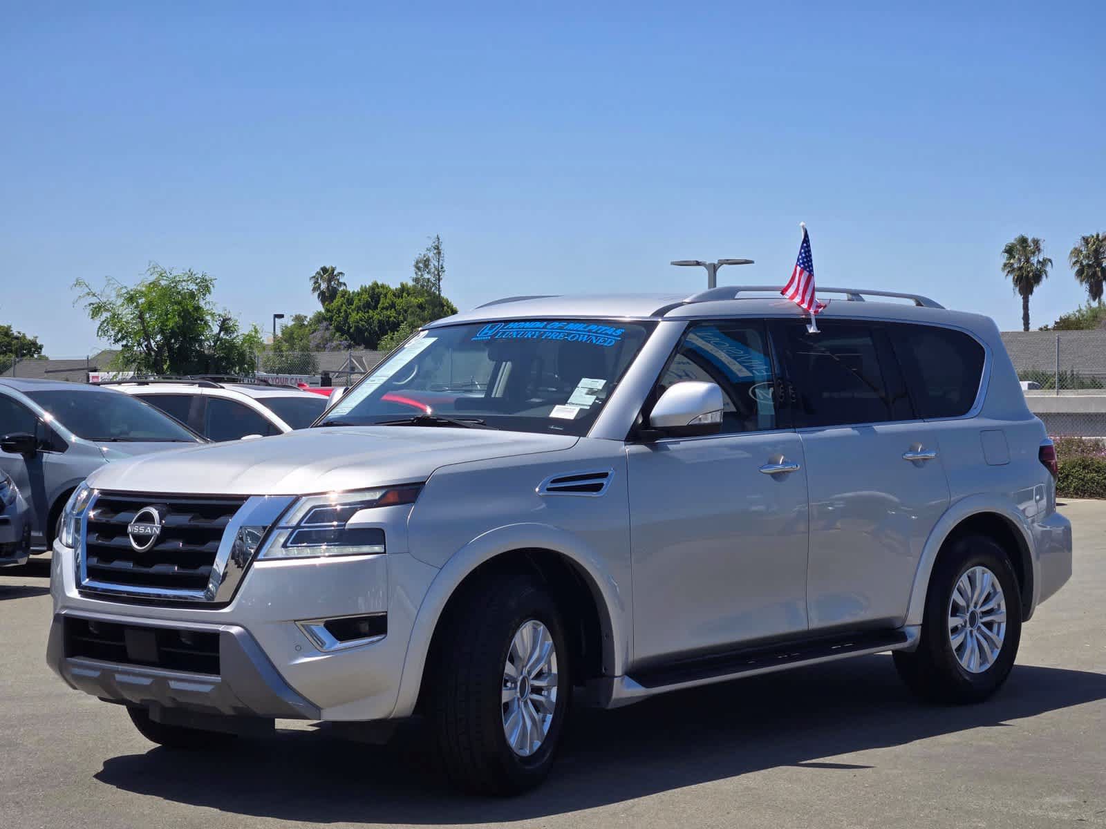 Used 2024 Nissan Armada SV AWD/4WD image 3