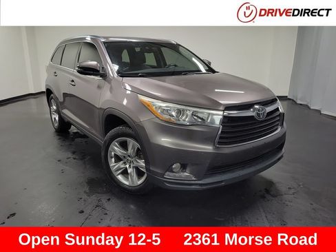 Used 2016 Toyota Highlander Limited w/ Driver Technology Package FWD image 1