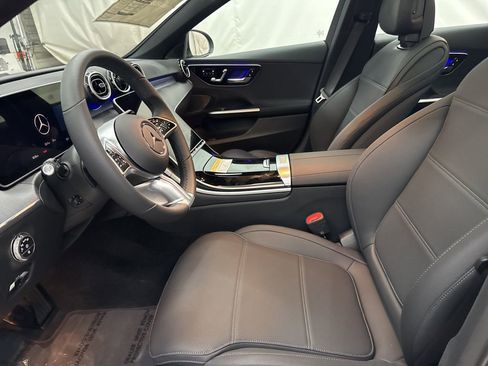 Used 2025 Mercedes-Benz C 300 Sedan image 14