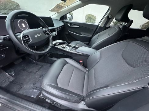 Used 2024 Kia EV6 Light image 10