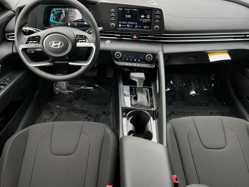 New 2025 Hyundai Elantra Blue image 14