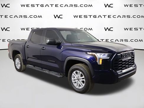 Used 2023 Toyota Tundra SR5 w/ SR5 Convenience Package AWD/4WD image 40