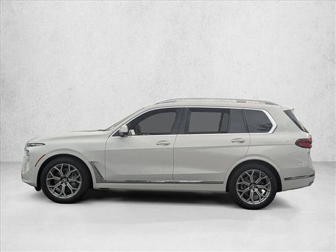 New 2026 BMW X7 xDrive40i w/ Premium Package image 5