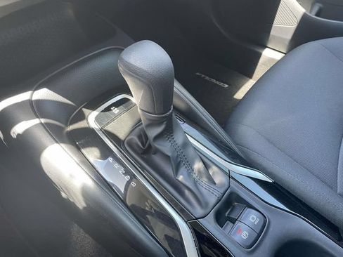 Used 2022 Toyota Corolla LE FWD image 33