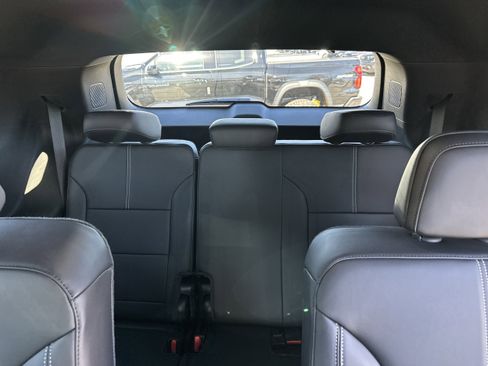 New 2026 GMC Acadia Elevation image 26