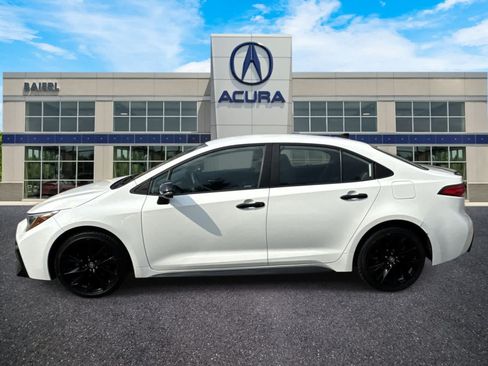 Used 2022 Toyota Corolla SE w/ Carpet Mat Package (TMS) FWD image 2