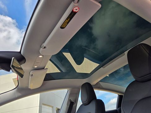 Used 2024 Tesla Model 3 Long Range RWD image 15
