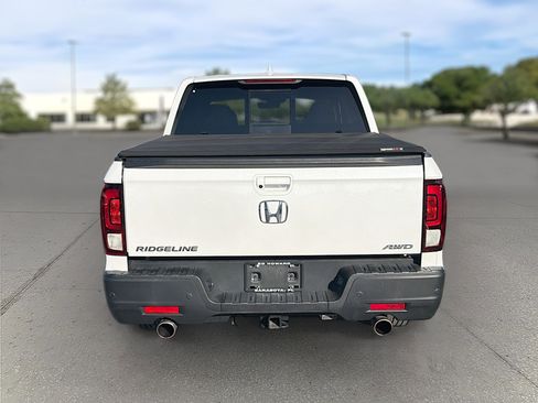 Used 2023 Honda Ridgeline RTL-E image 6