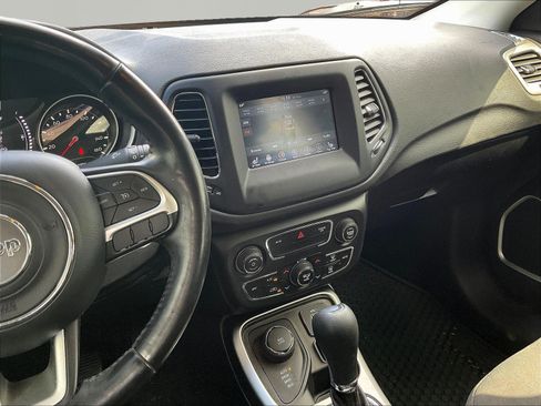 Used 2021 Jeep Compass Sport w/ Cold Weather Group AWD/4WD image 9