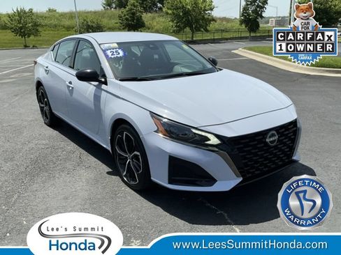 Used 2025 Nissan Altima 2.5 SR AWD/4WD image 1