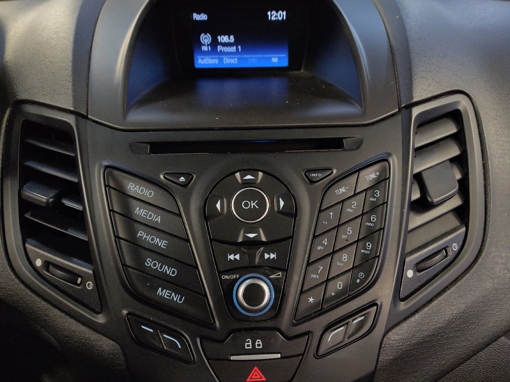 Used 2018 Ford Fiesta SE FWD image 25
