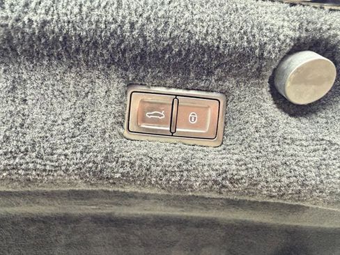 Used 2020 Bentley Continental GT image 32