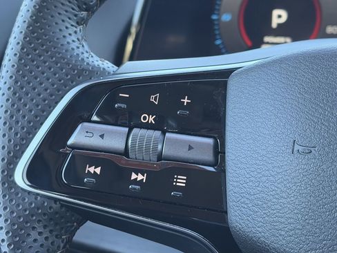 Certified 2023 Nissan Ariya FWD image 21