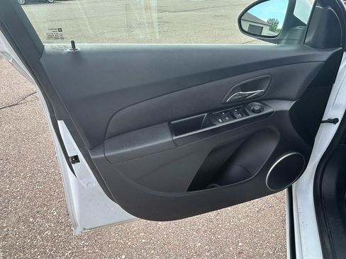 Used 2012 Chevrolet Cruze LT FWD image 14