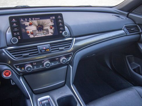 Used 2020 Honda Accord Sport image 25